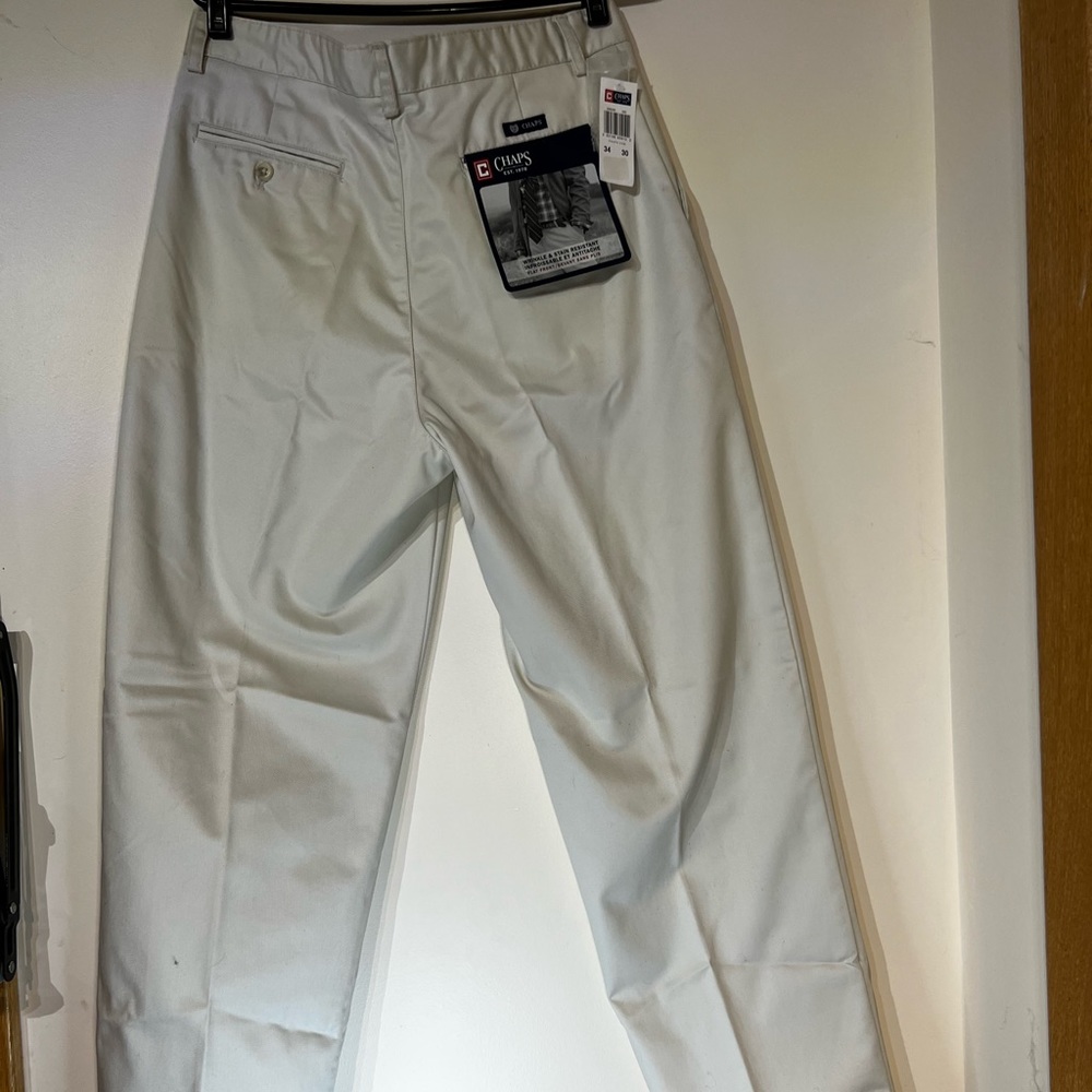 NWT New Chaps Mens Size 34 Cream Colored Slacks